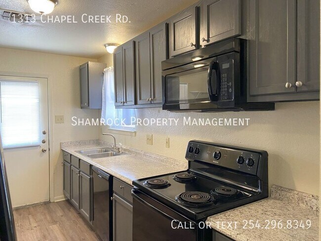 Foto del edificio - Chapel Road Area Duplex in Midway ISD
