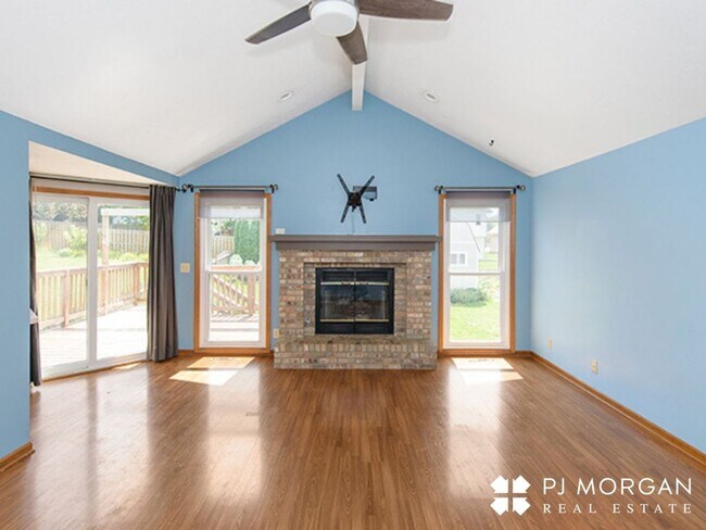 Foto del edificio - 16911 N Circle - Coming Soon