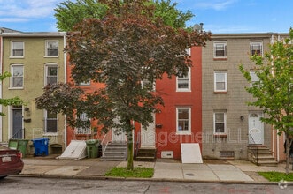 Building Photo - 915 W Lombard St