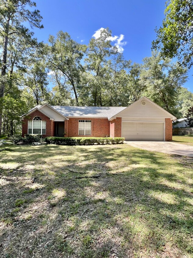 Primary Photo - 1163 Green Hill Trce