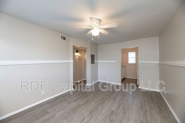 Foto del edificio - 2408 Meyers St