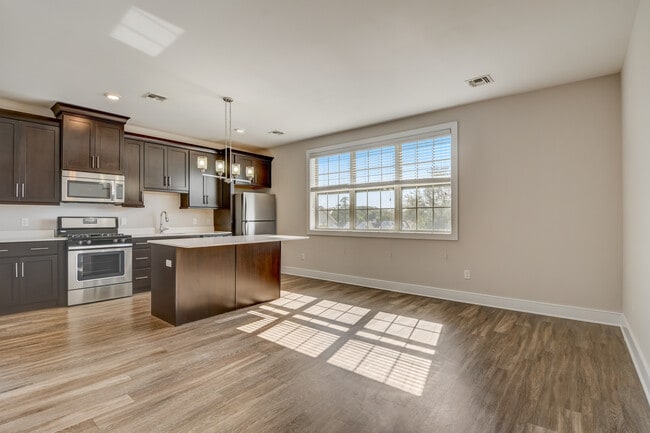 Foto del edificio - Station Place Apartments