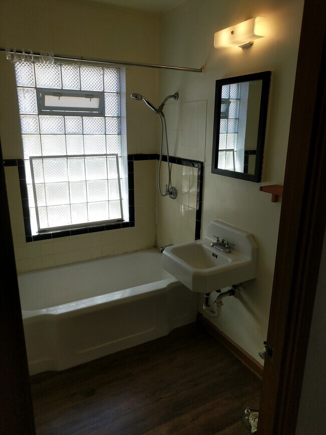 Foto del edificio - 4244 N Wilson Dr