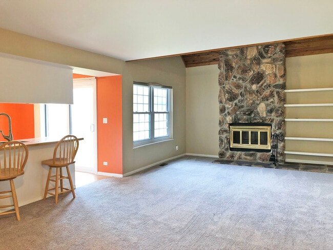 Building Photo - 749 Shepard Ct