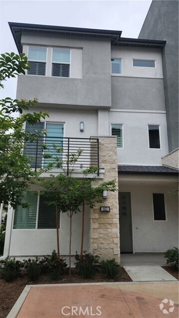 Building Photo - 1622 W Bushell St