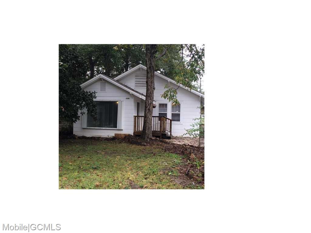 2553 Fairway Dr, Mobile, AL 36606 House for Rent in Mobile, AL