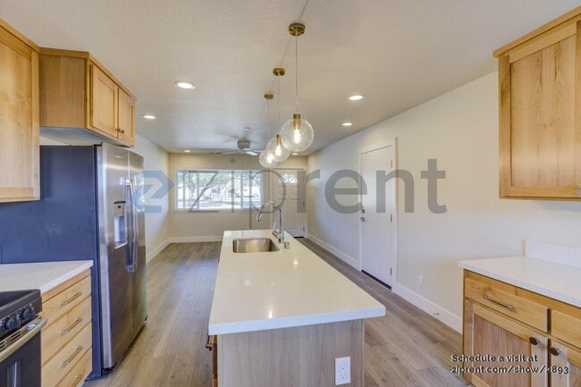 Building Photo - 14 Larkfield Maples Ct