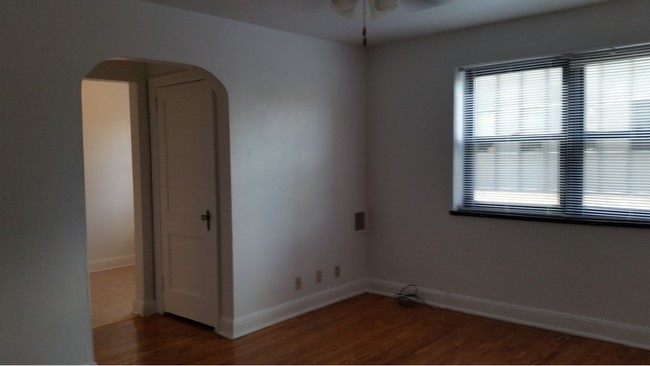 Building Photo - Summerfield Townhomes