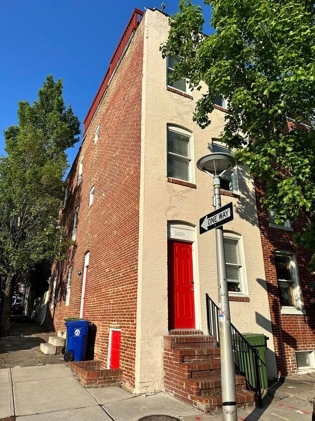 Primary Photo - 2228 Cambridge St