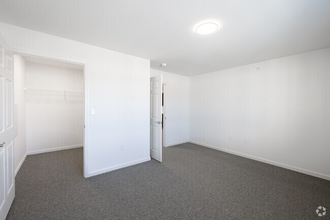 1 habitación, 1 baño - 784 pies cuadrados - Dormitorio - Hawkins Apartments
