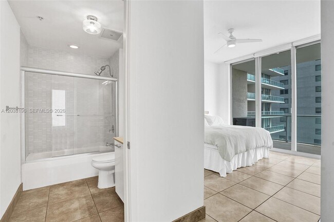 Foto del edificio - 3470 E Coast Ave