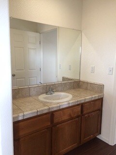 Building Photo - Lark Duplex