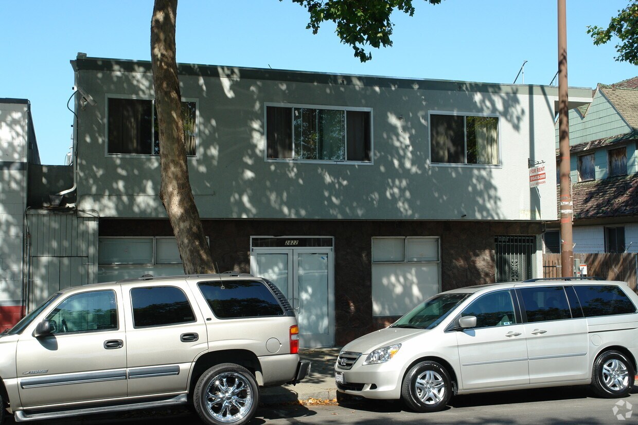 Building Photo - 2822 San Pablo Ave