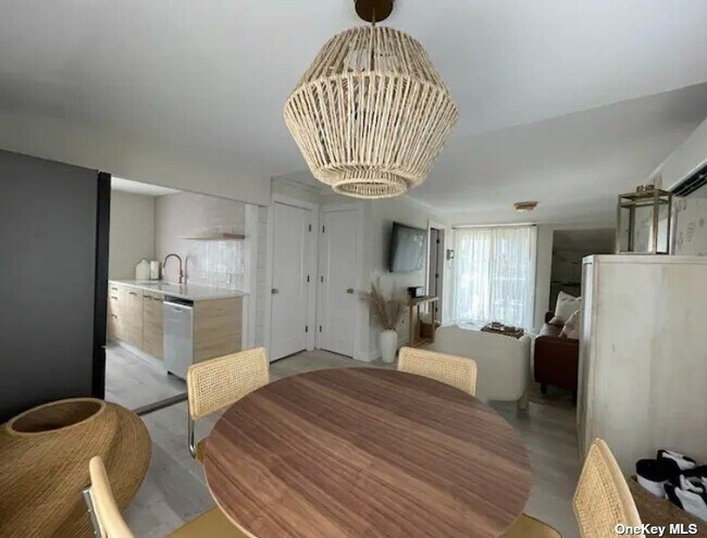 Building Photo - 53 Delaware Ave