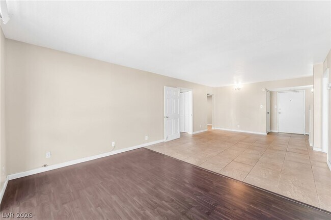 Building Photo - 741 Autumn Moon Dr