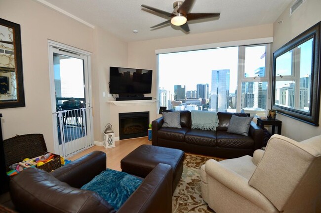 South Facing City Views - 300 W Beech St