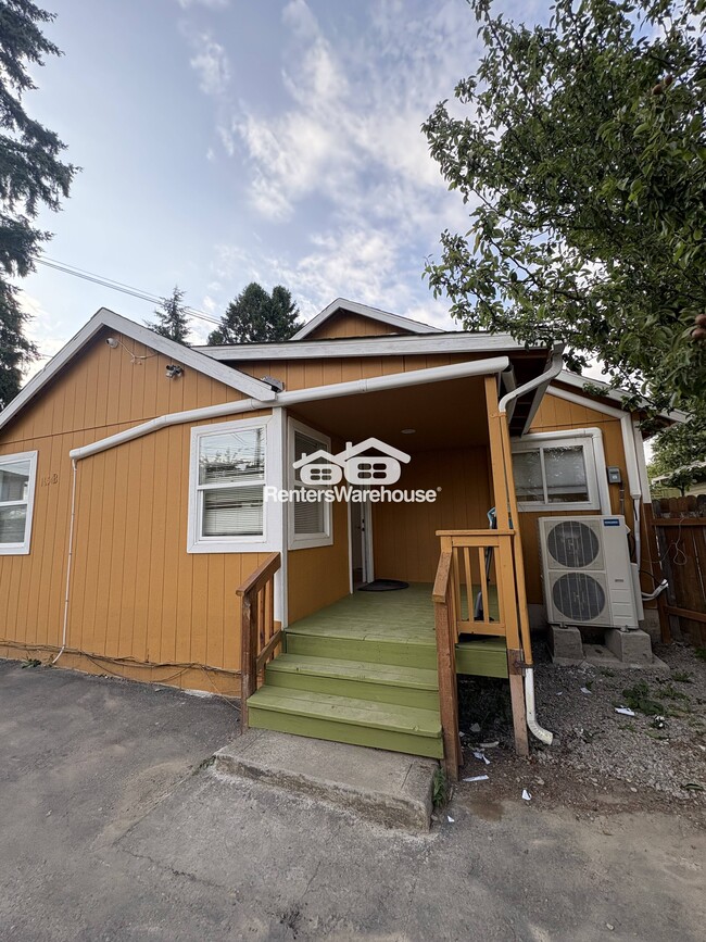 Building Photo - 1654 SW 114th St