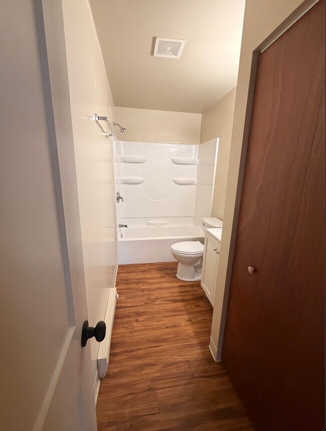 Foto del edificio - 25731 W Bridge St