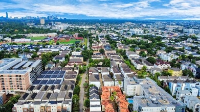 Building Photo - 4116 Dickson St Building Photo - 4116 Dickson St