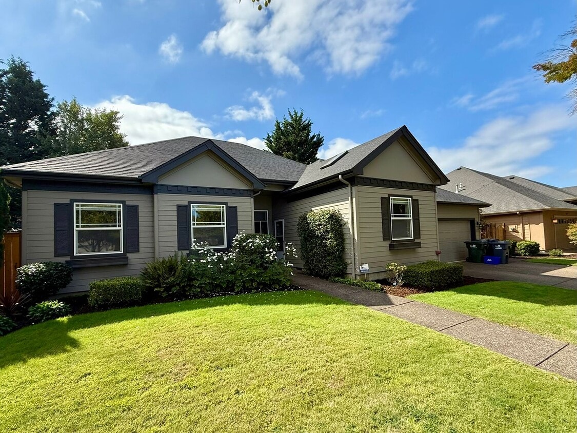Primary Photo - Single Level Cresent Meadows Home