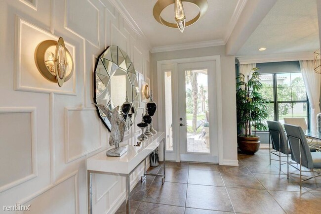 Foto del edificio - 4 br, 4 bath House - 7870 Sunstone St