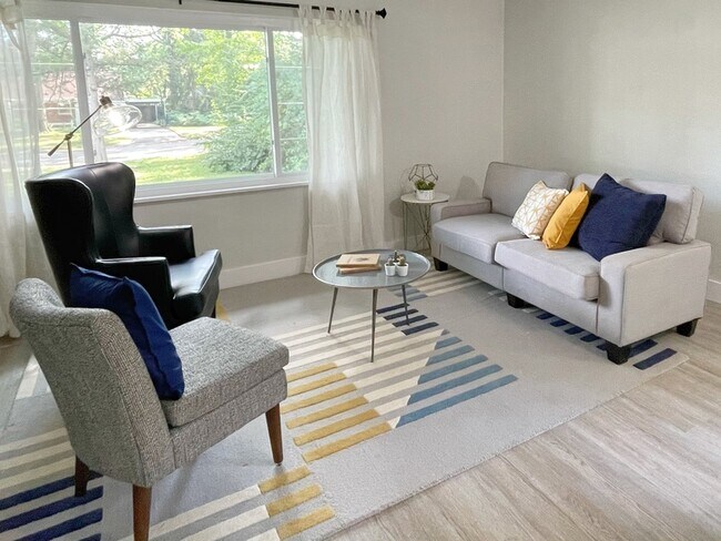 Foto del edificio - 7591 Amherst Ave
