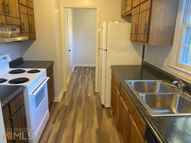 Building Photo - 5067 Valley Ct