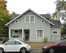 Building Photo - 945 NE Monroe St