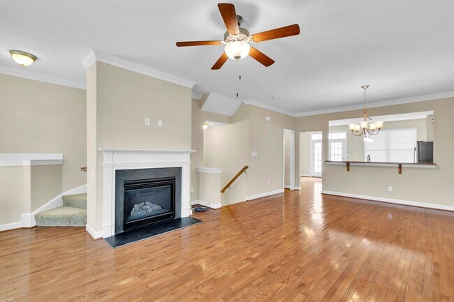 Foto del edificio - Contact Sabrina Thomas for more information at 757-767-0767