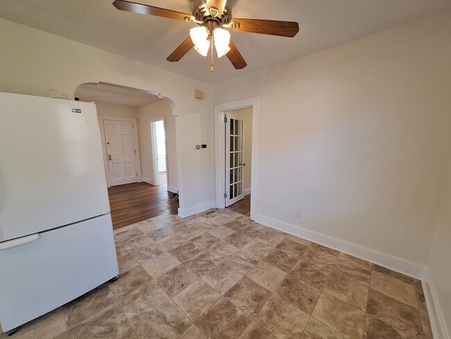 Foto del edificio - 10 Commodore Dr