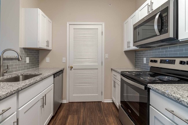 Building Photo - Highlands of Montour Run Apartment Homes