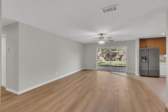 Foto del edificio - 439 Clover Ln