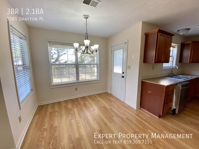 Building Photo - 3385 Drayton Pl