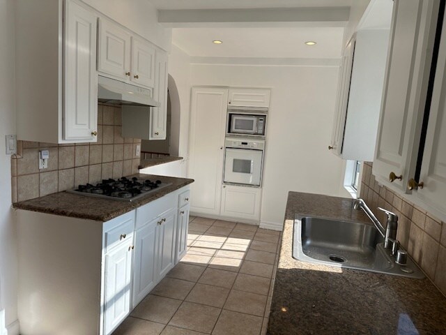 Foto del edificio - 5368 Crebs Ave