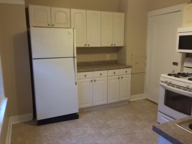 Building Photo - 3257 N Bremen St