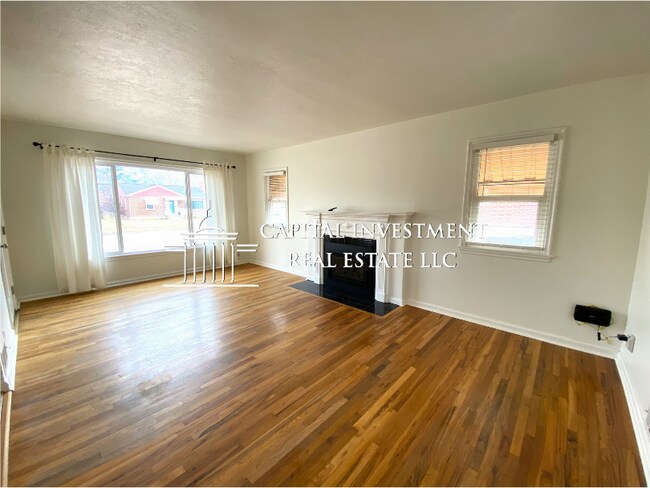 Building Photo - 7812 Roosevelt St