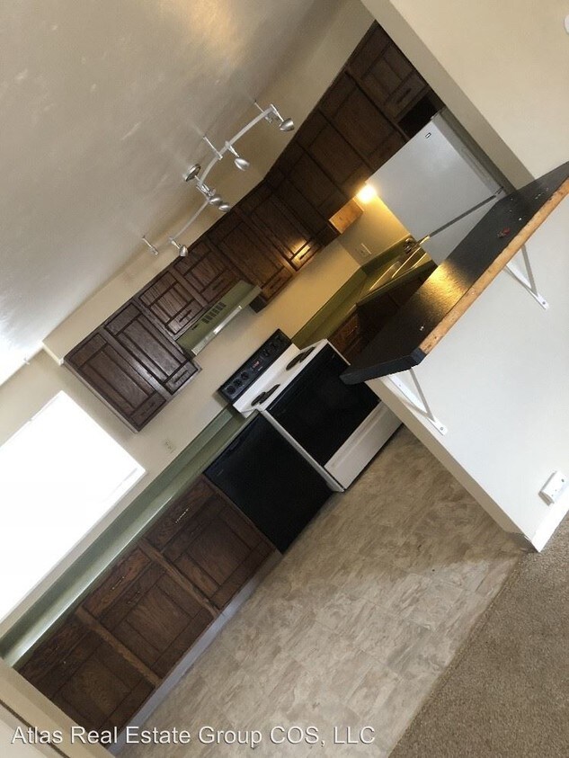 Foto principal - 2840 Montebello Dr W
