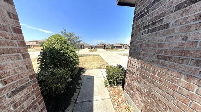 Building Photo - 3303 McDonough Way
