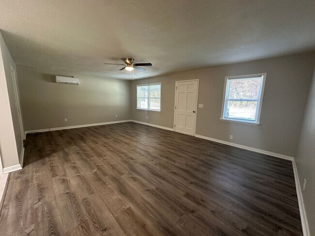 Foto del edificio - 811 Allen St