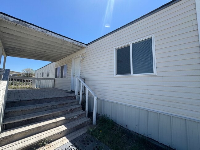 Foto del edificio - Cute 2 bedroom/2 bath in spring creek
