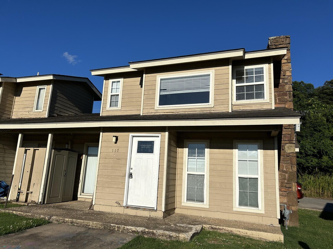 Primary Photo - 13803 Turnberry Ln