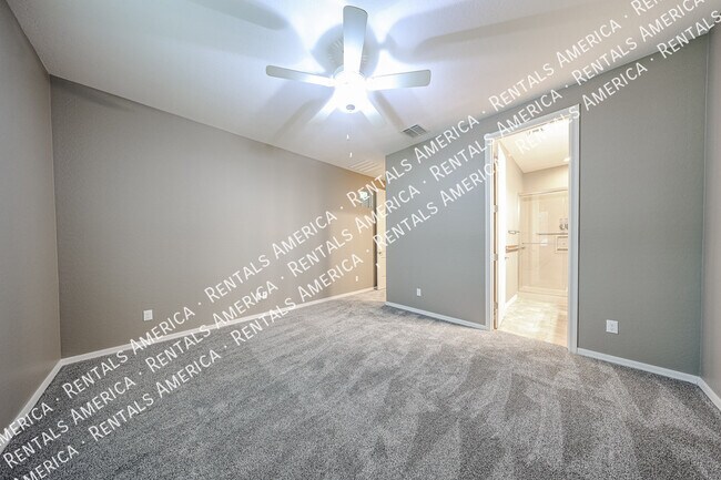 Building Photo - 20658 E Raven Dr