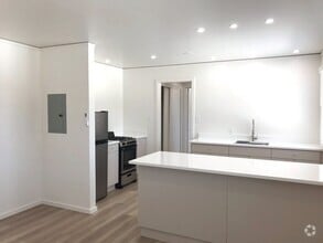 Building Photo - 535 Kiva St