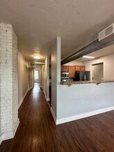 Building Photo - 1021 E Carson St