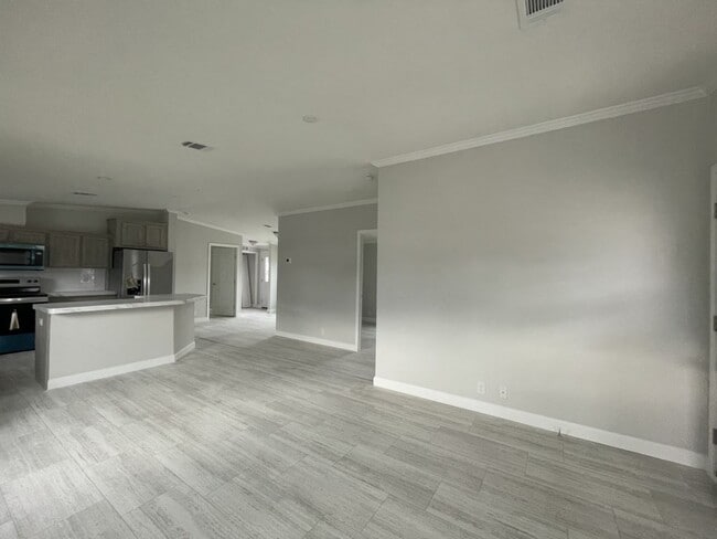 Building Photo - 13204 Grape Ave