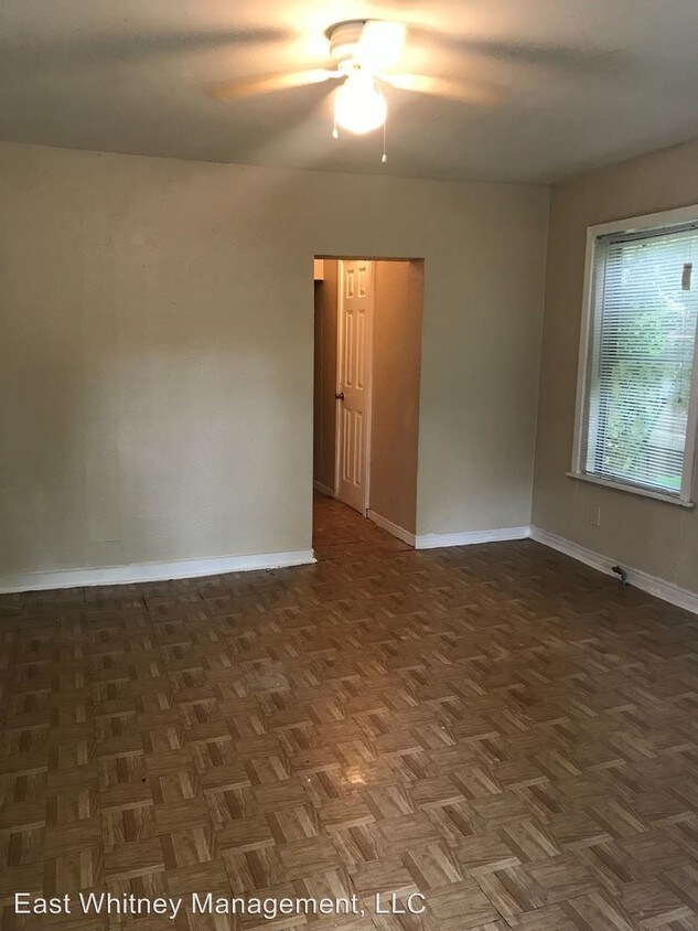 Foto del edificio - 5303 Jefferson St