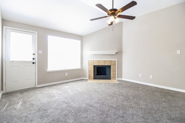 Foto del edificio - 1401 Carrigan Ln