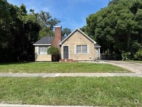 Building Photo - 6946 Oakwood St