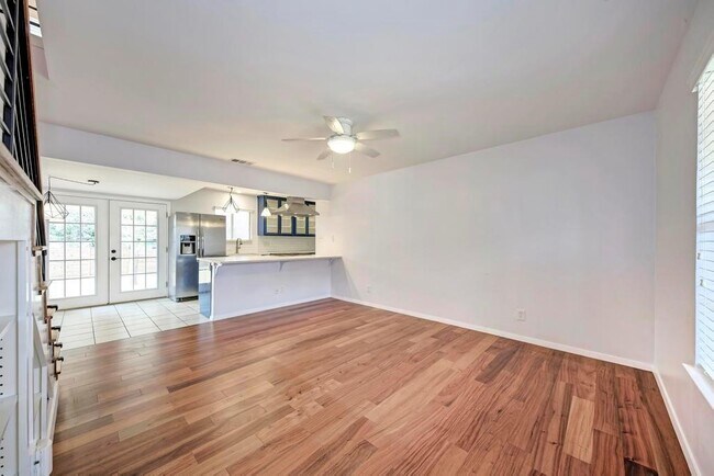 Building Photo - 1209 Arden Dr