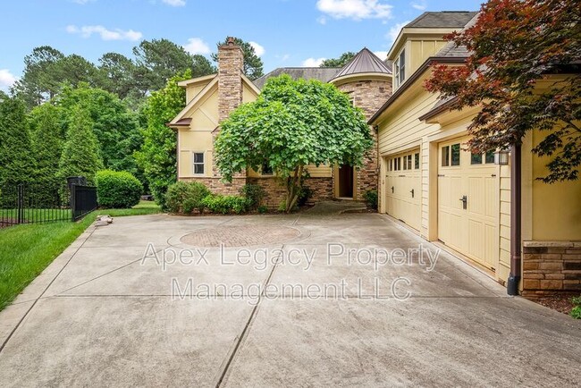 Foto del edificio - 2501 Shadow Hills Ct